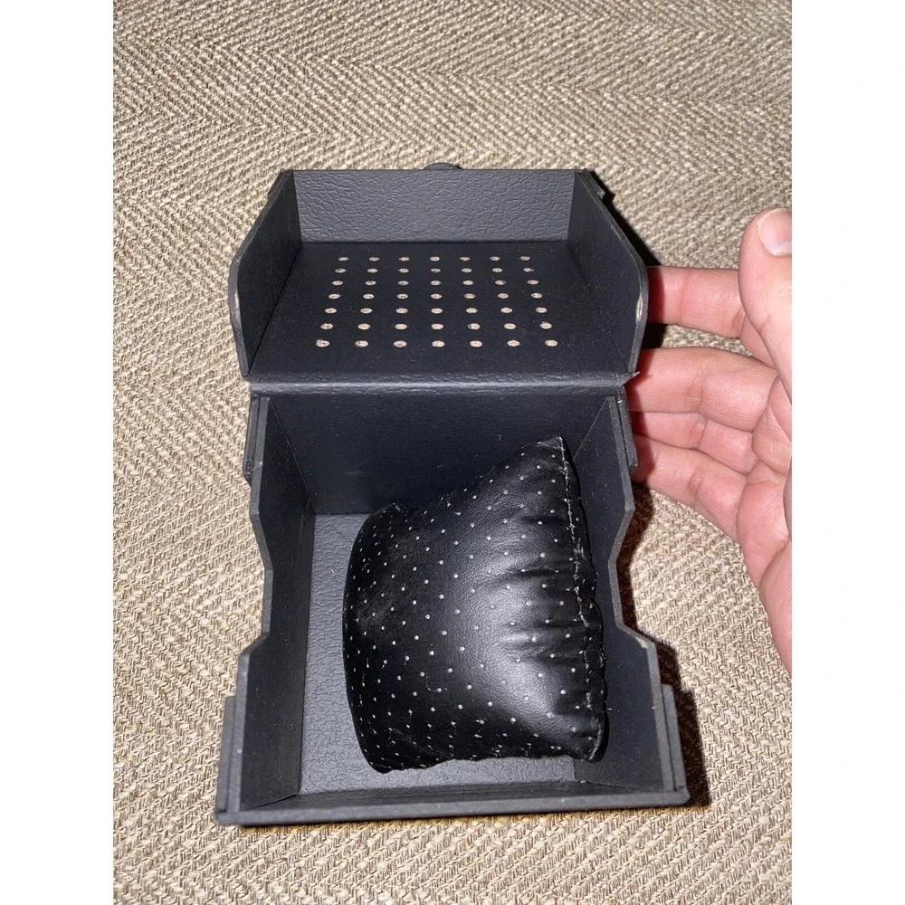 AUTHENTIC DIESEL BLACK SINGLE PRESENTATION WATCH BOX  And Watch‎ PILLOW